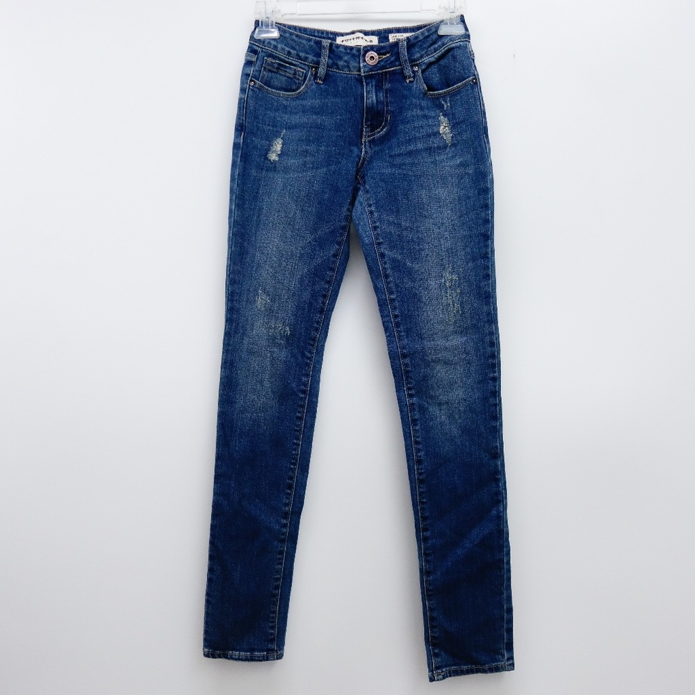 Bullhead Low Rise Skinny Jeans